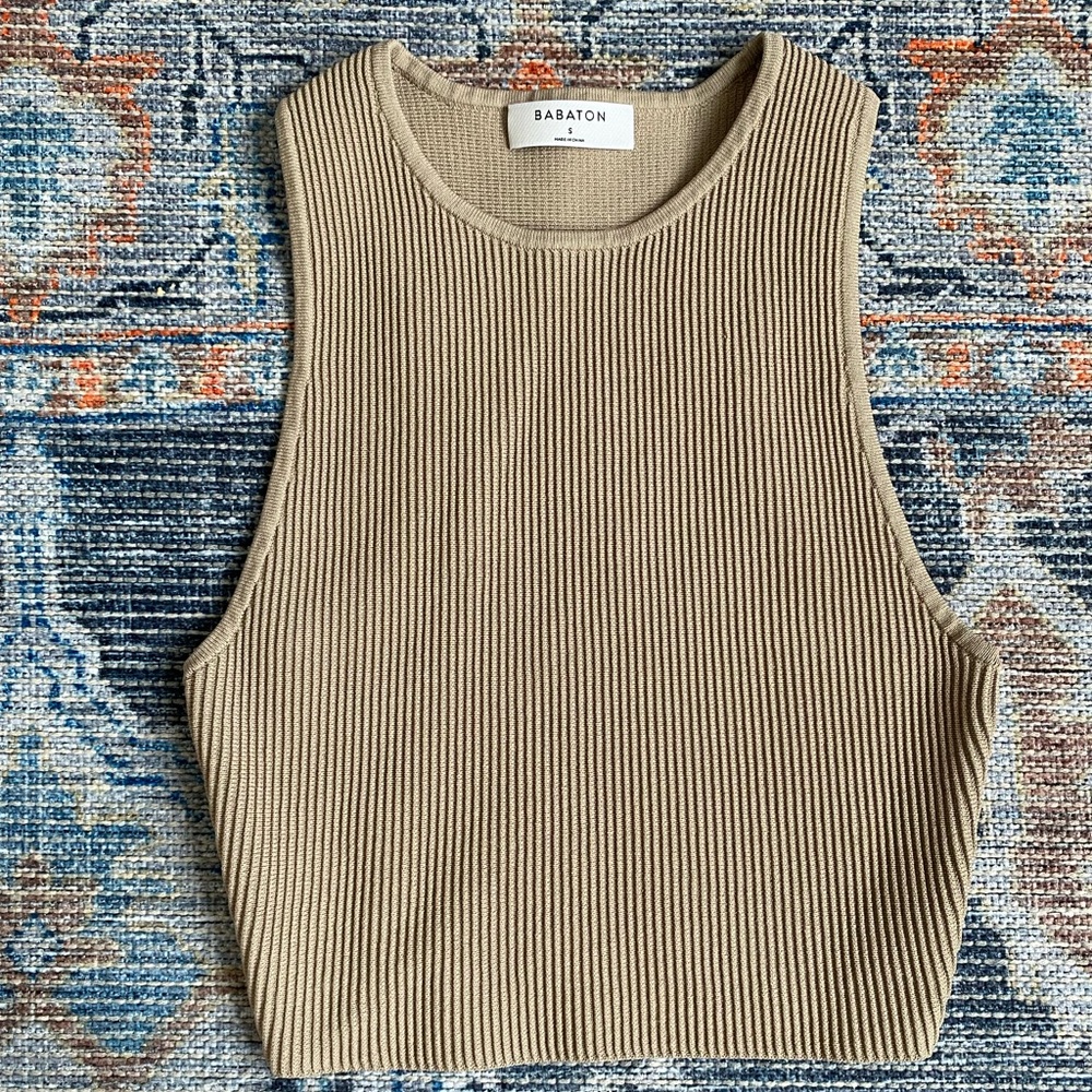 NWOT Aritizia Babaton Sculpt Knit TANK crop- Women’s Size Small
